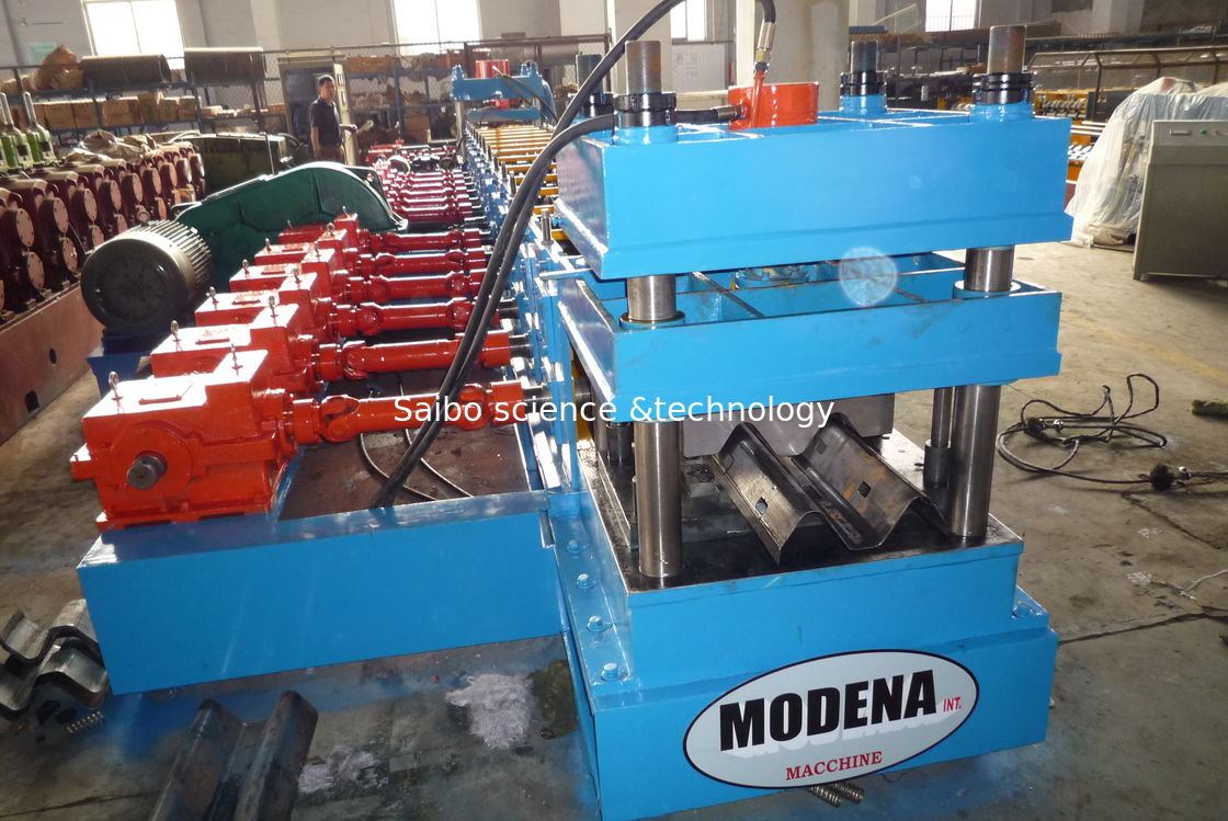 Simple Speed 0 - 15m/min Guard Rail Roll Forming Machine For Highway